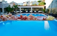 Colentum Hotel ***